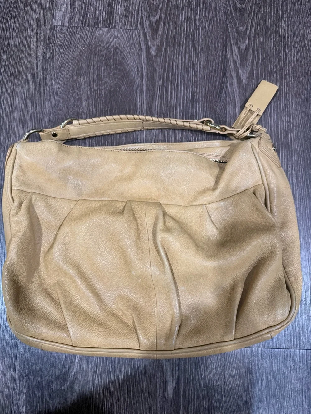 LA VICTOIRE LEATHER SHOULDER BAG BeigeTUMBLED PURSE SUPER SOFT